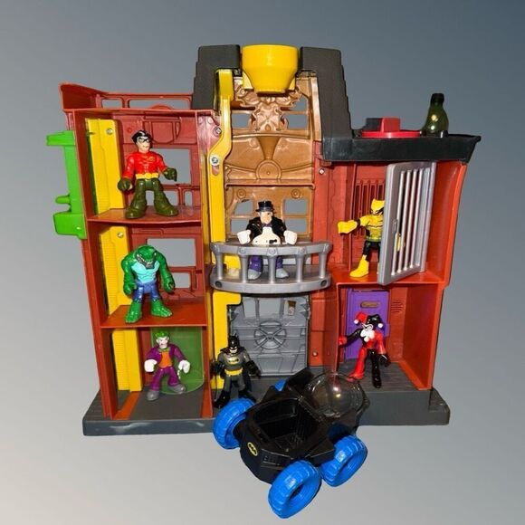 Fisher Price Imaginext DC Super Friends Batman Gotham City Police Dept Set - Picture 2 of 10